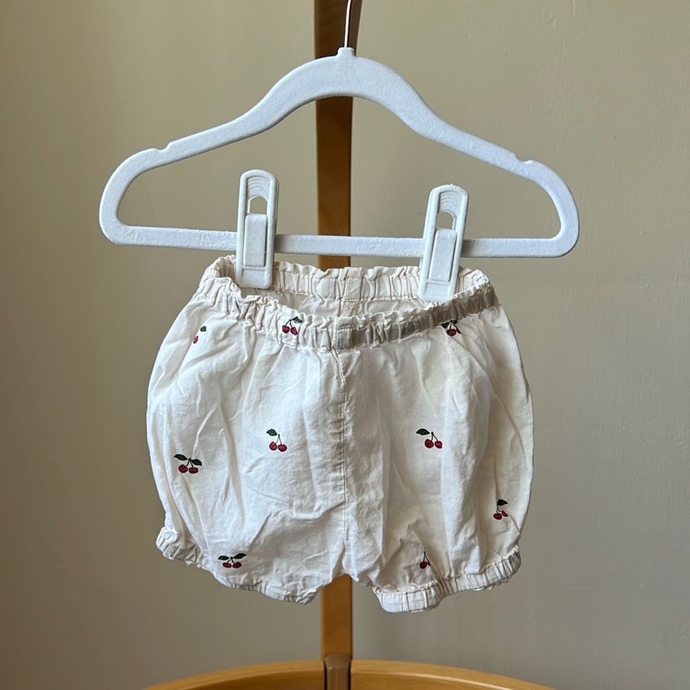 Konges Sløjd cream shorts with cherries, size 6-12m